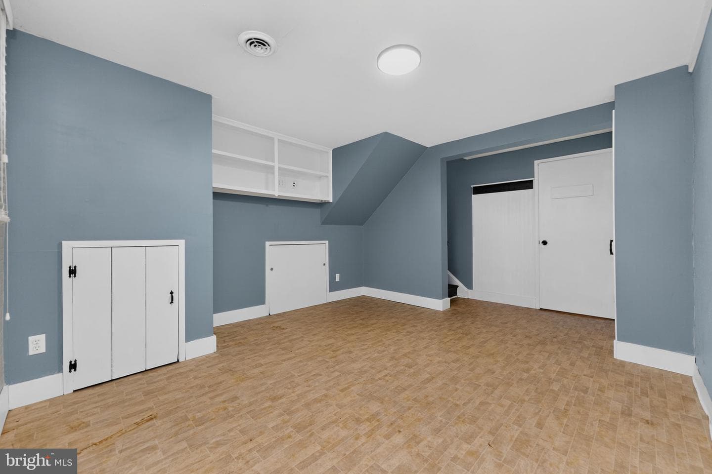 701 Abbey Lane photo 25