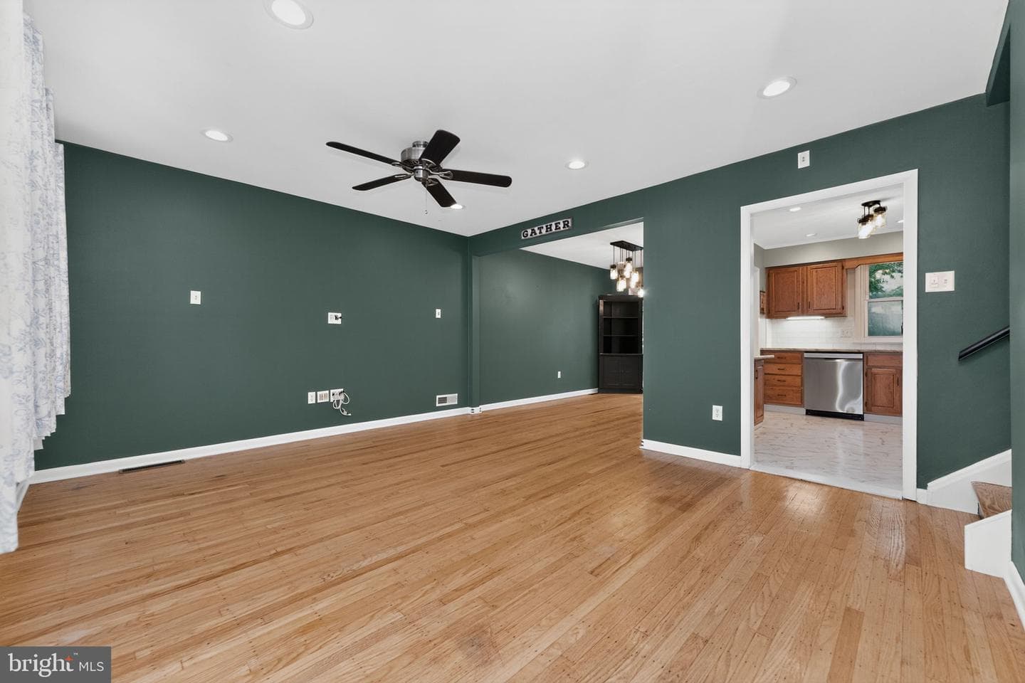 701 Abbey Lane photo 7