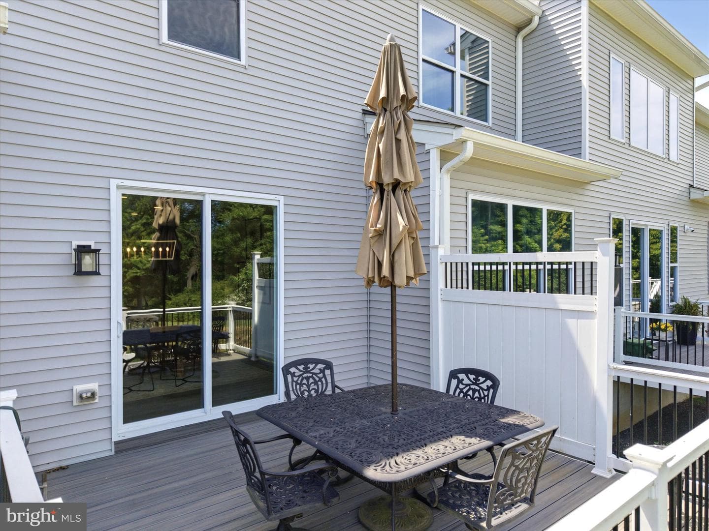 671 Levering Street photo 12