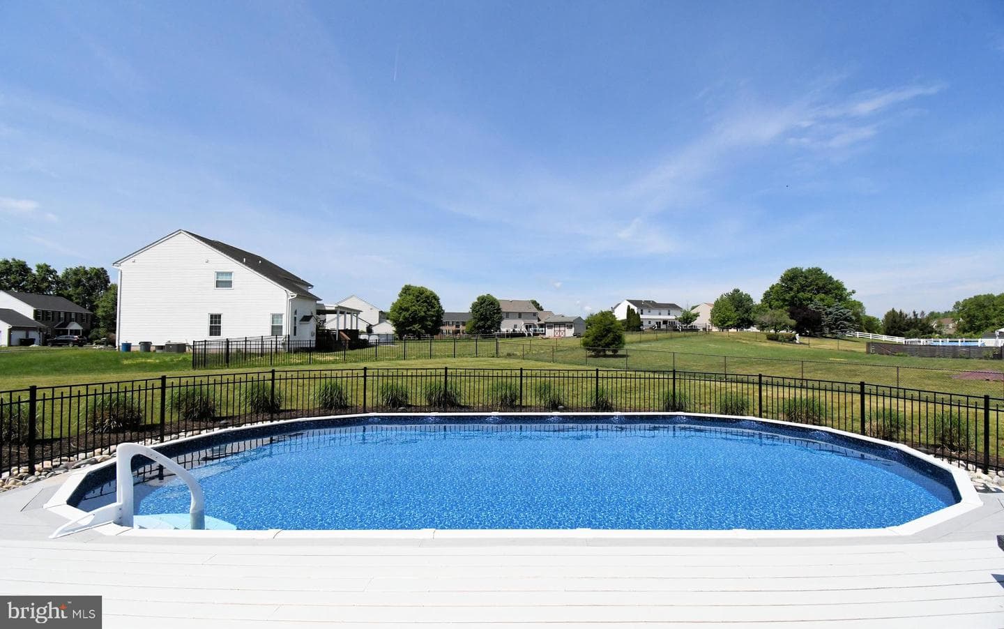 41 Edmonds Drive photo 25