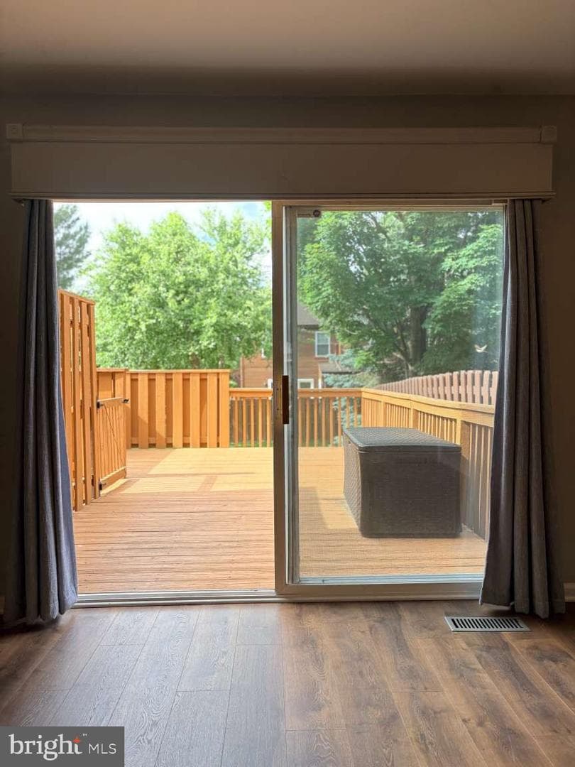 110 Pin Oak Court photo 10