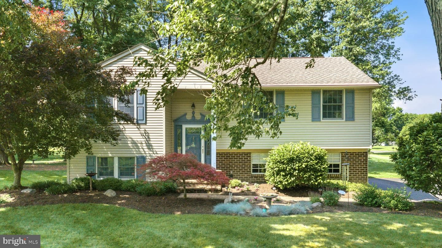 113 Acorn Place