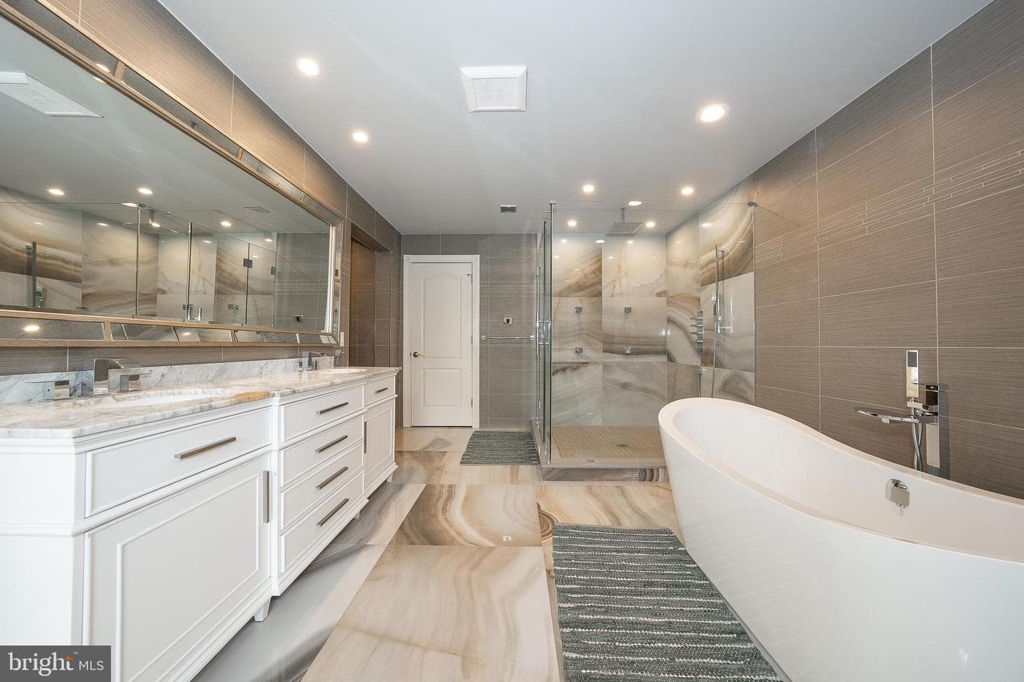 1041 Herkness Drive photo 35