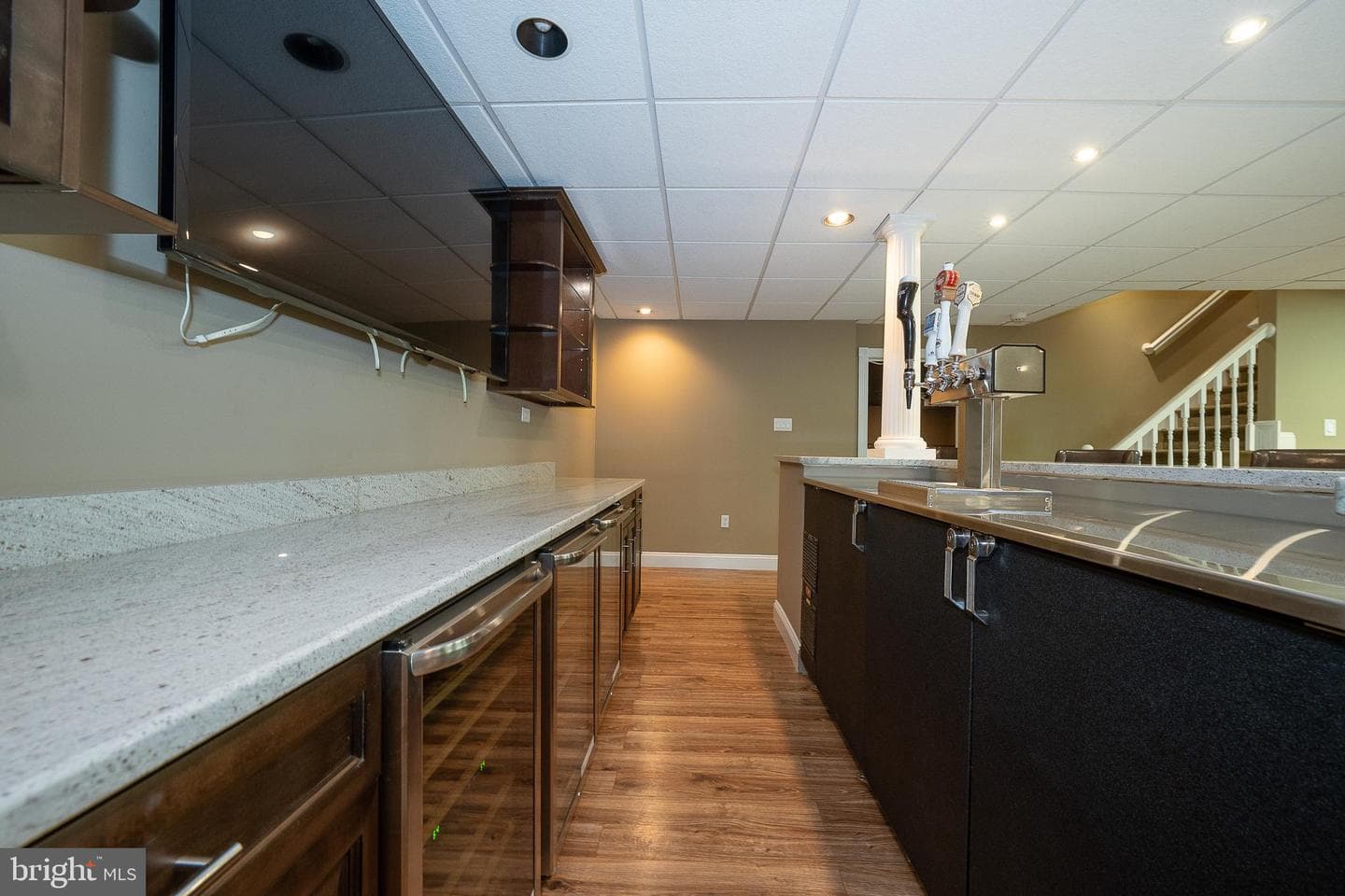 1041 Herkness Drive photo 61