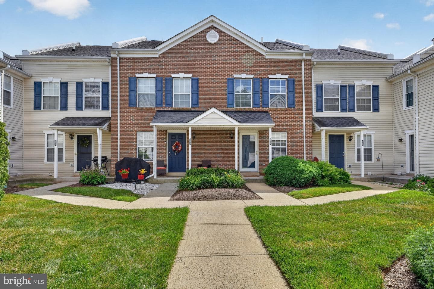 108 Durham Court photo 1