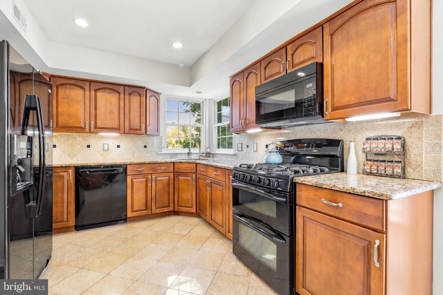 587 Weikel Road photo 11