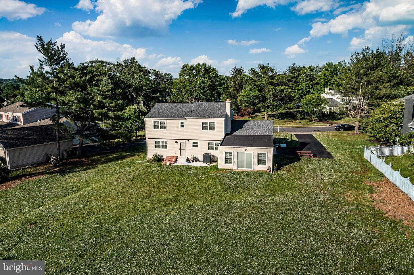 1146 Squires Way photo 43
