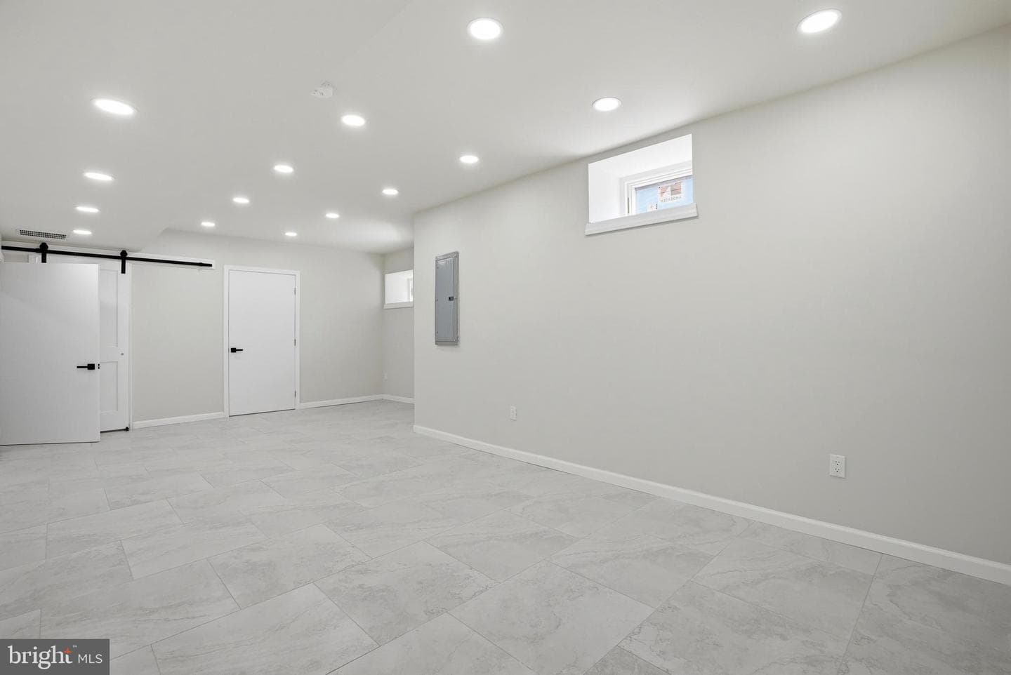 249 Washington Lane photo 45