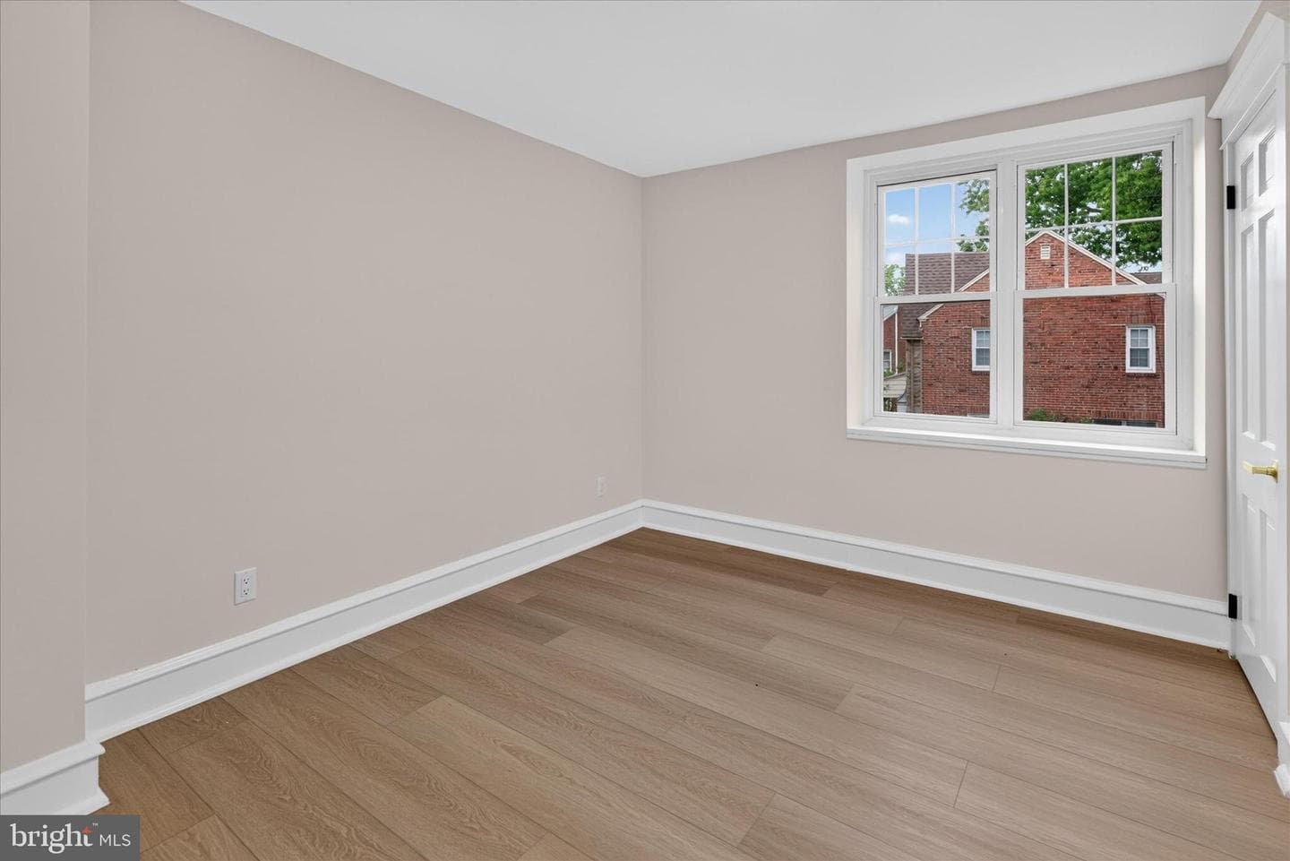 401 Carlton Avenue photo 48