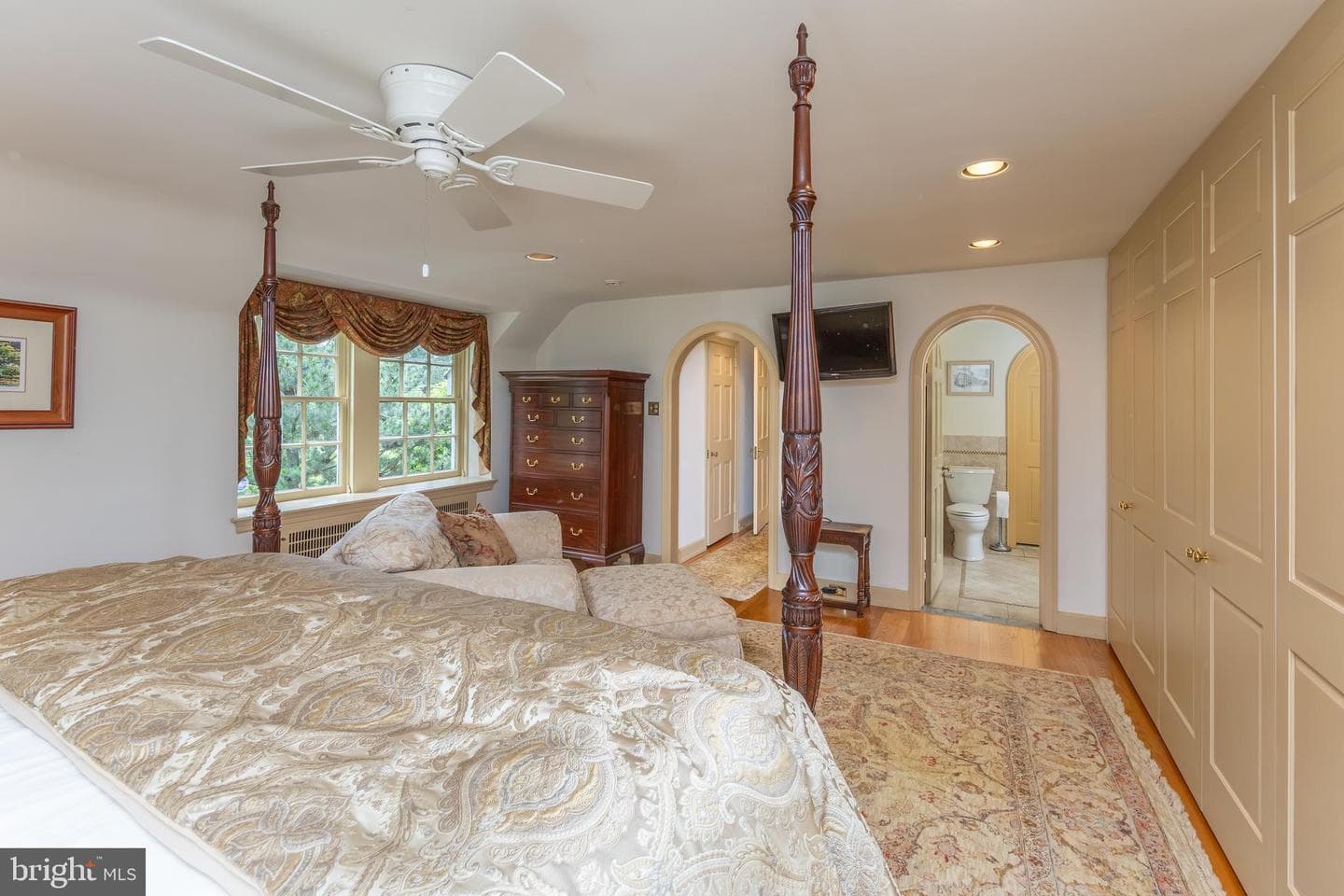 107 E Mill Road photo 20