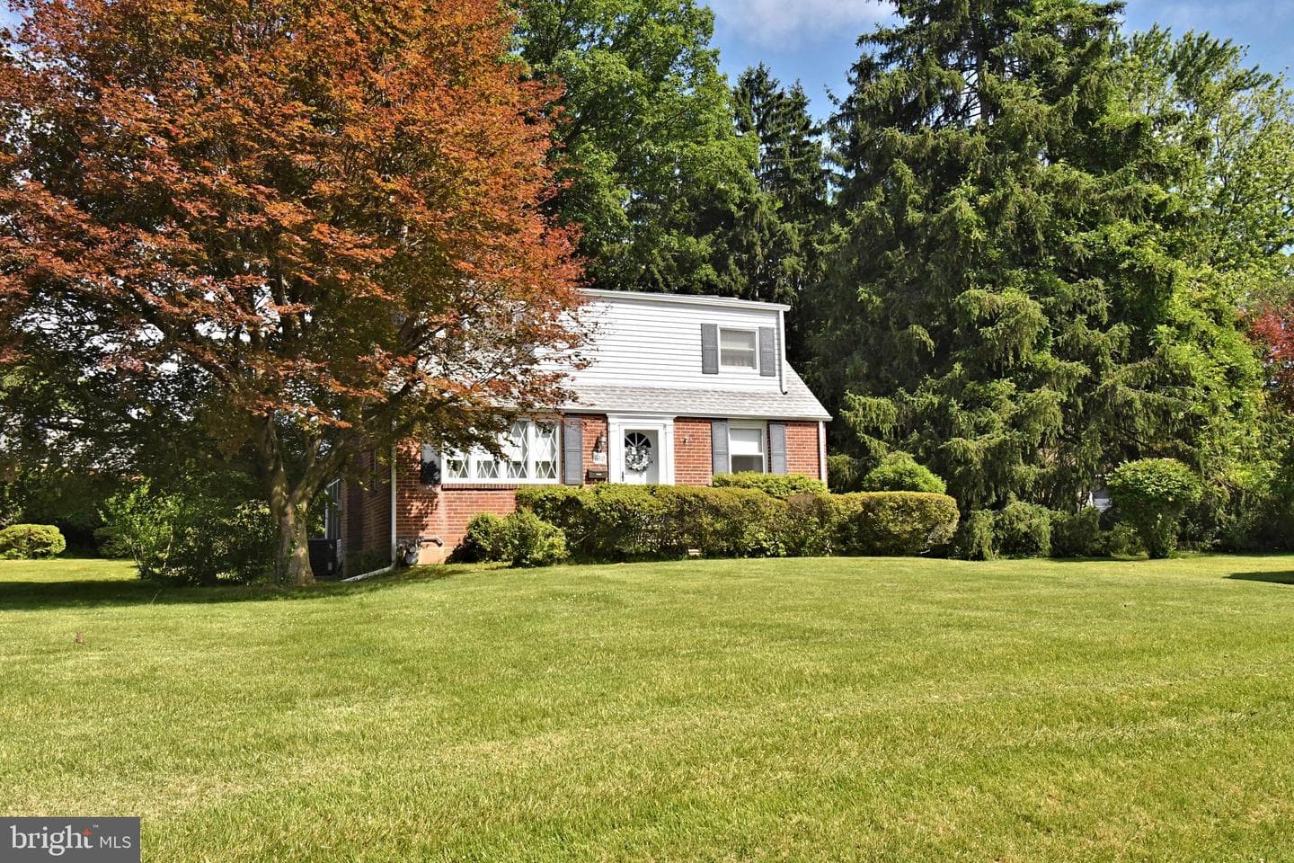 610 Topsfield Road photo 41