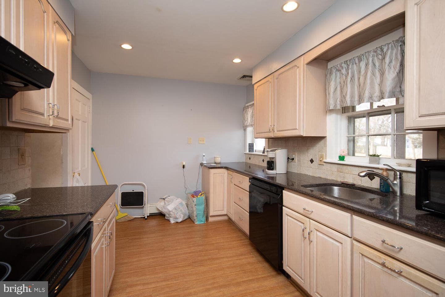 2332 Boyd Road photo 9