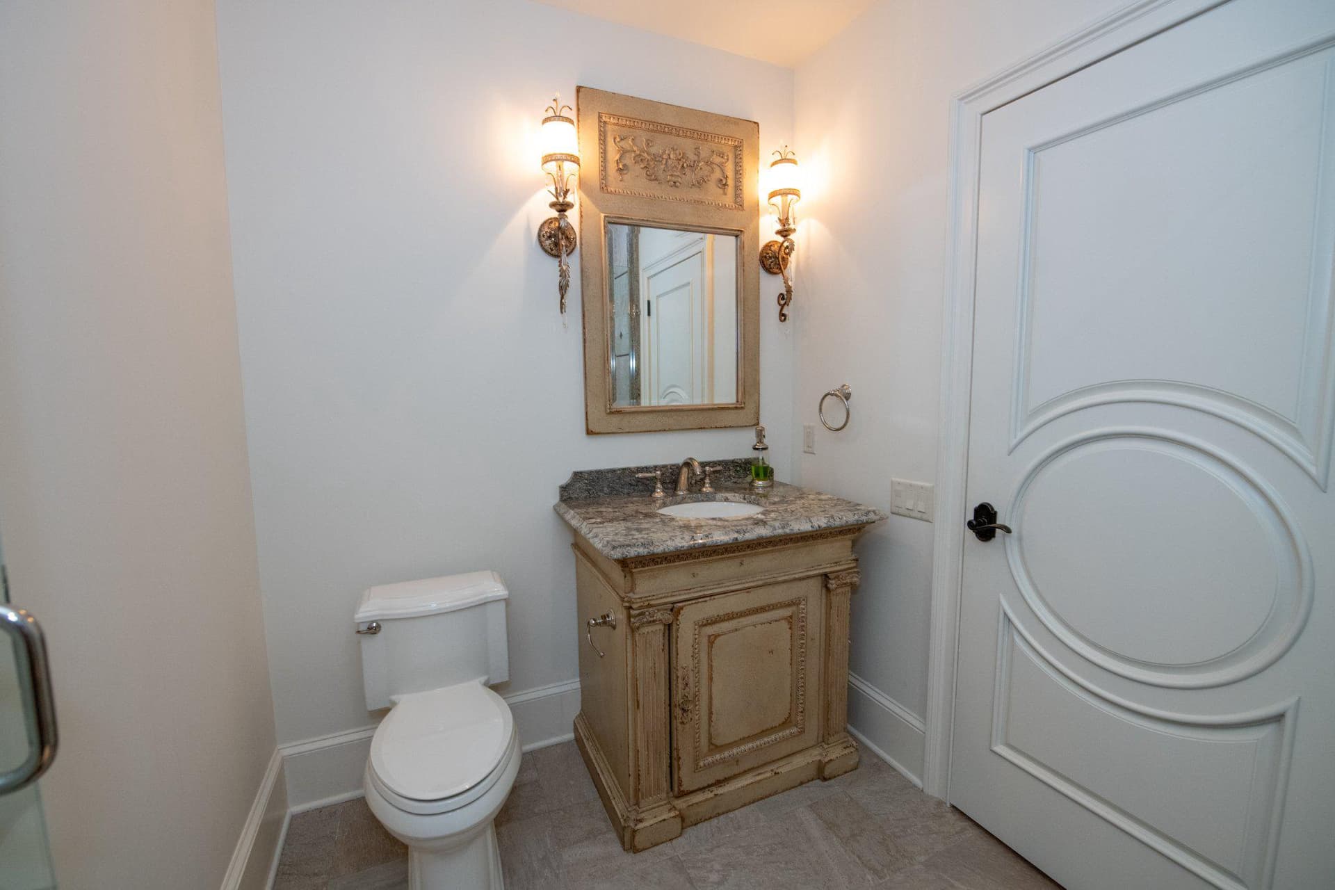 711 Moredon Road photo 107