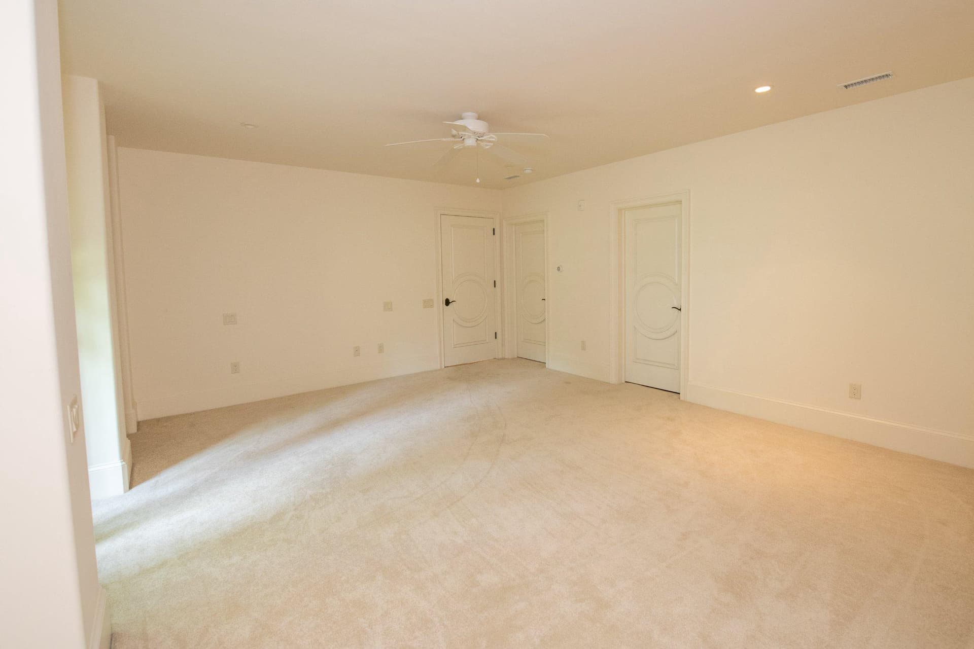 711 Moredon Road photo 110