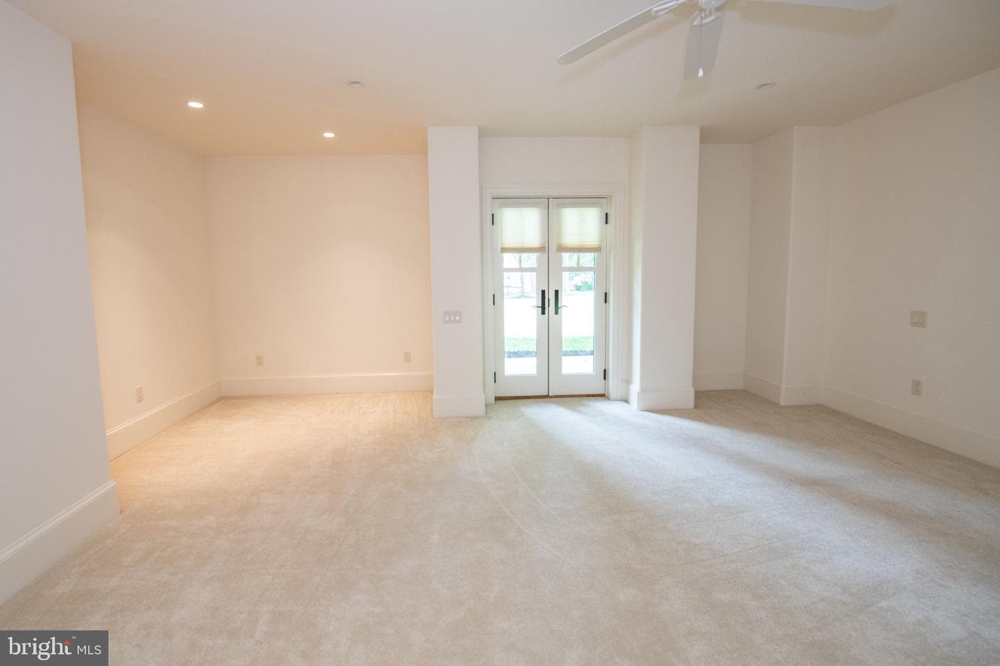 711 Moredon Road photo 112