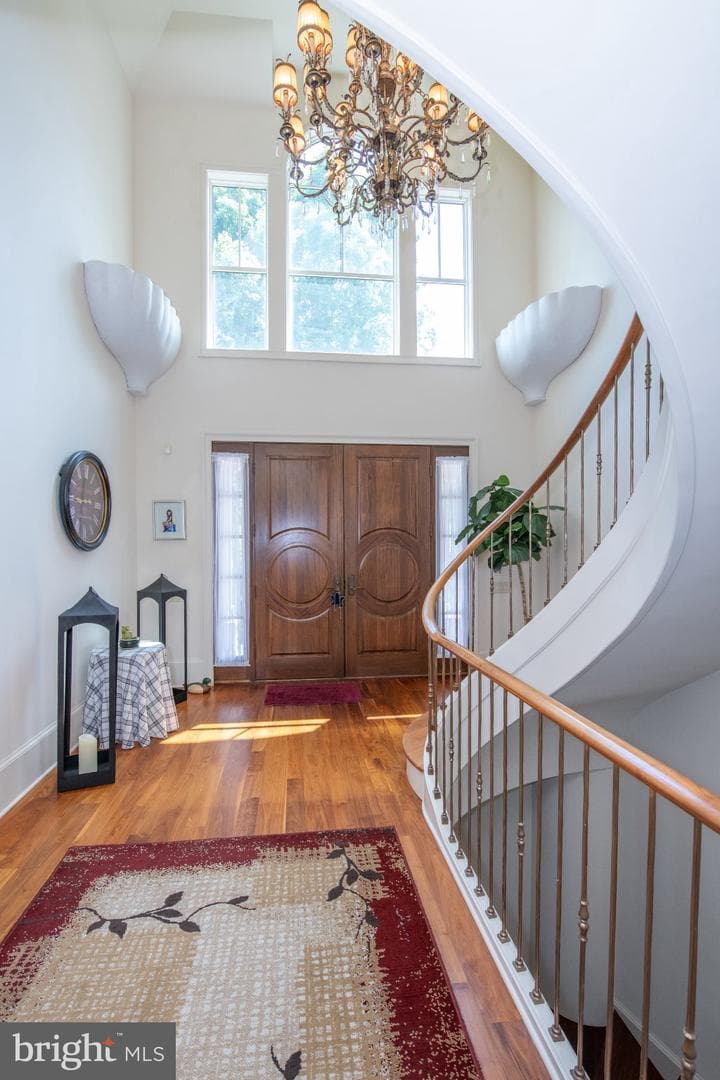 711 Moredon Road photo 38