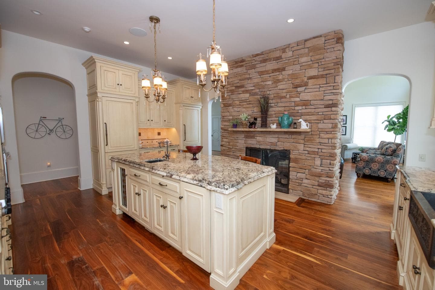 711 Moredon Road photo 62