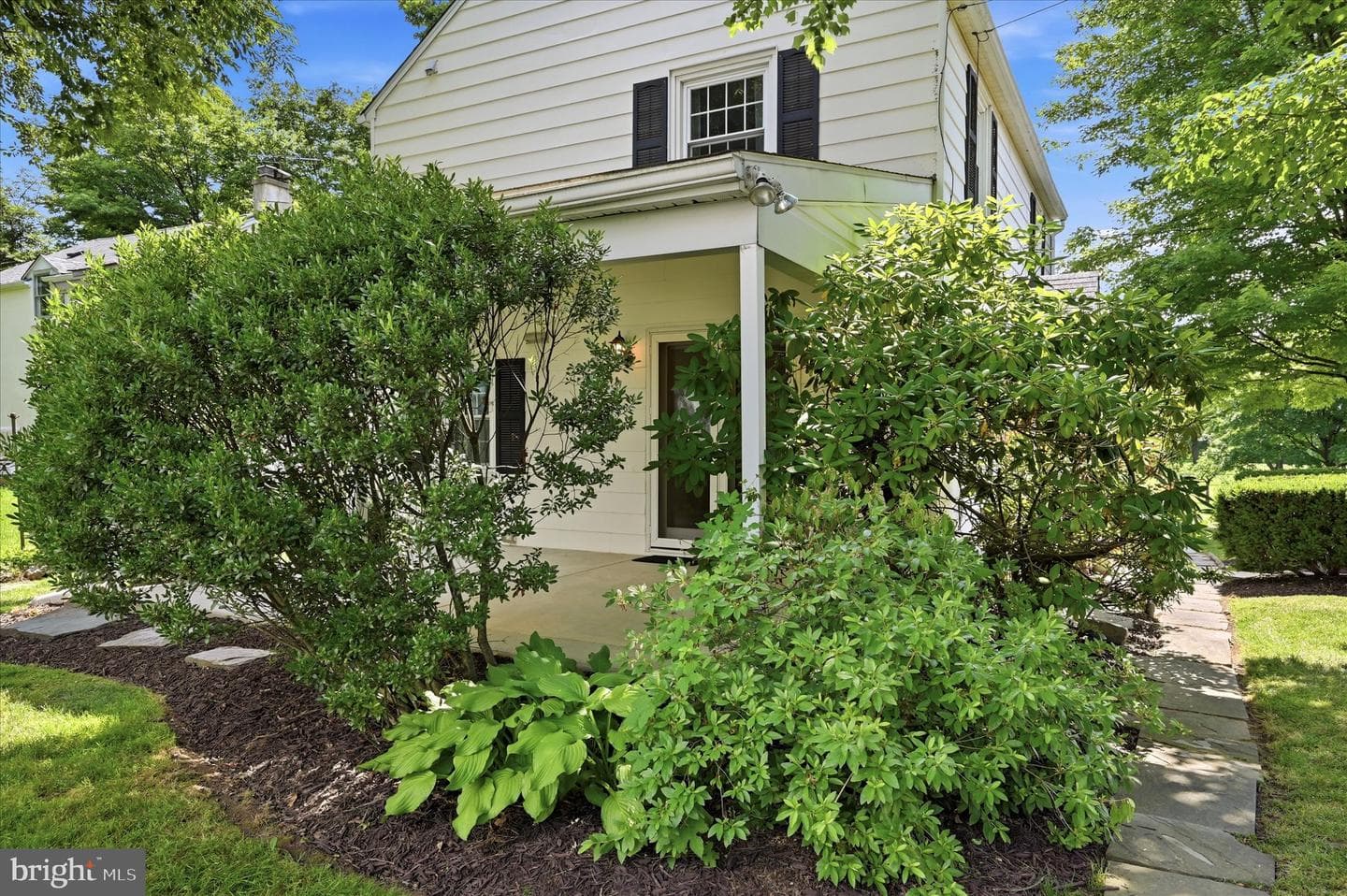 901 E Mermaid photo 34