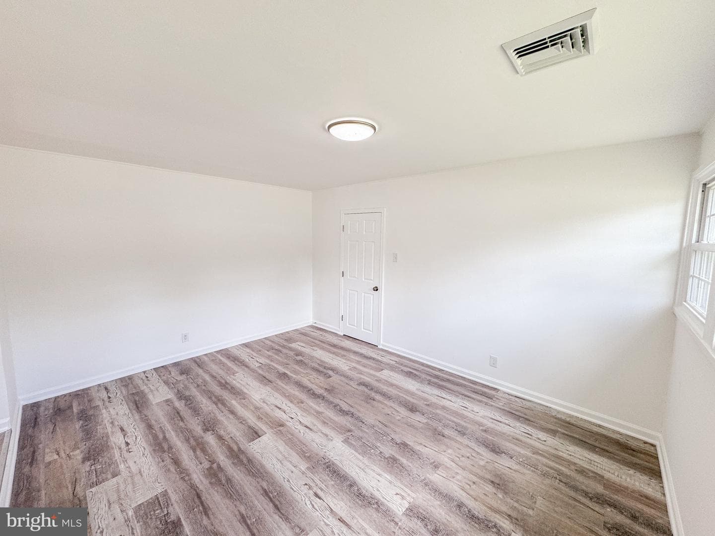 100 Norwood Lane photo 13