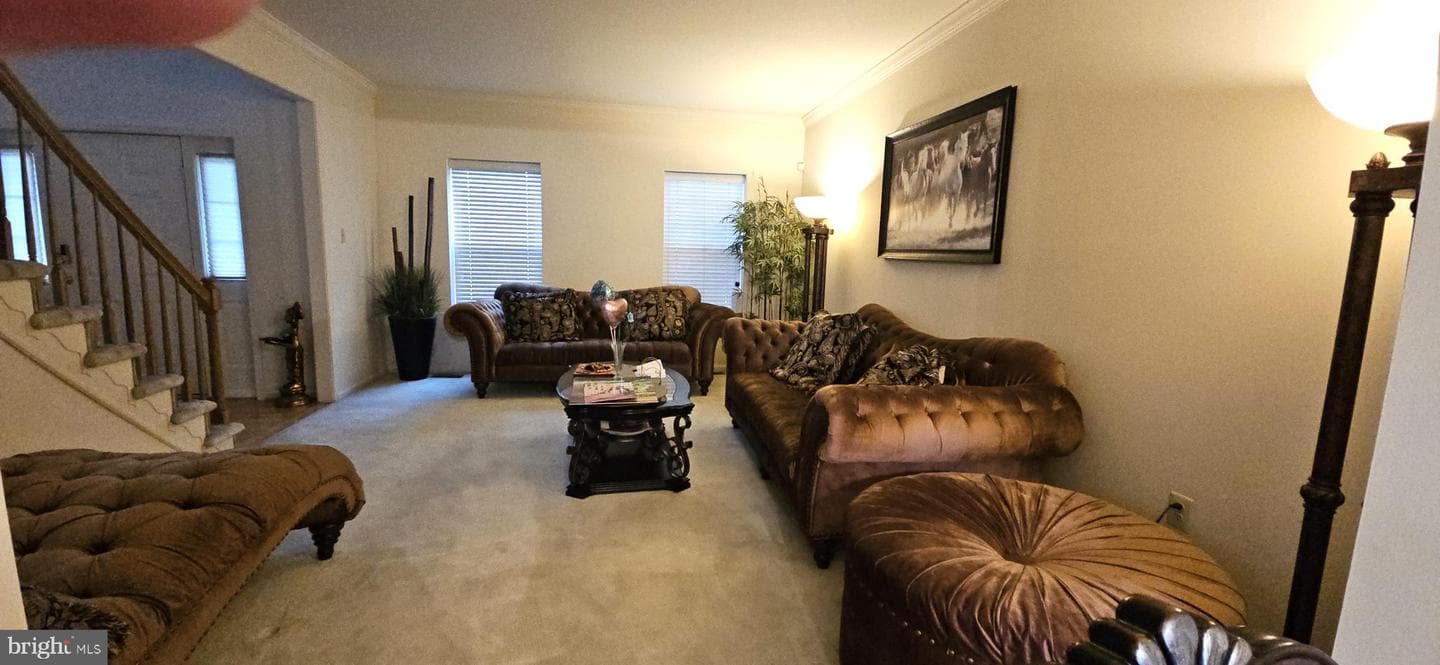 101 Tennyson Lane photo 11