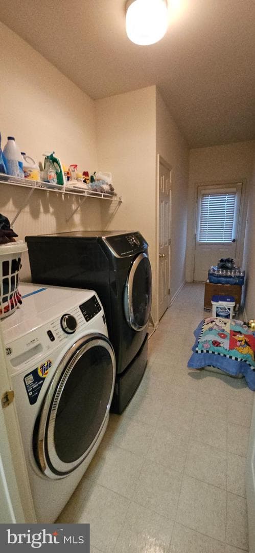 101 Tennyson Lane photo 20