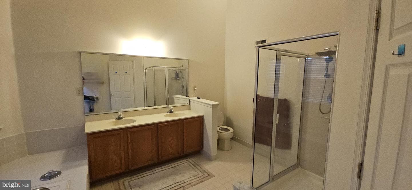 101 Tennyson Lane photo 42