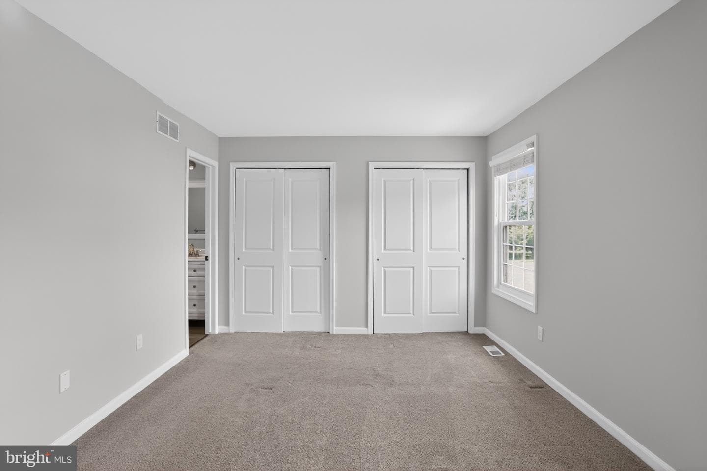 501 Somerset Court photo 20