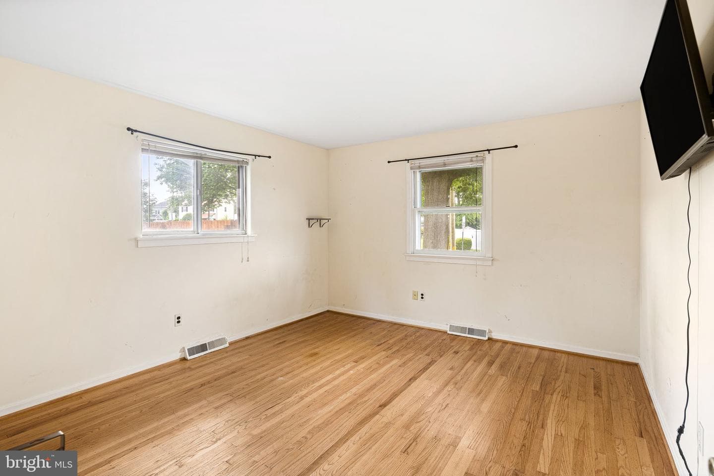 209 Castello Avenue photo 6