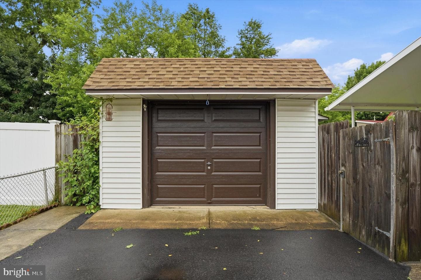 35 Elm Avenue photo 24