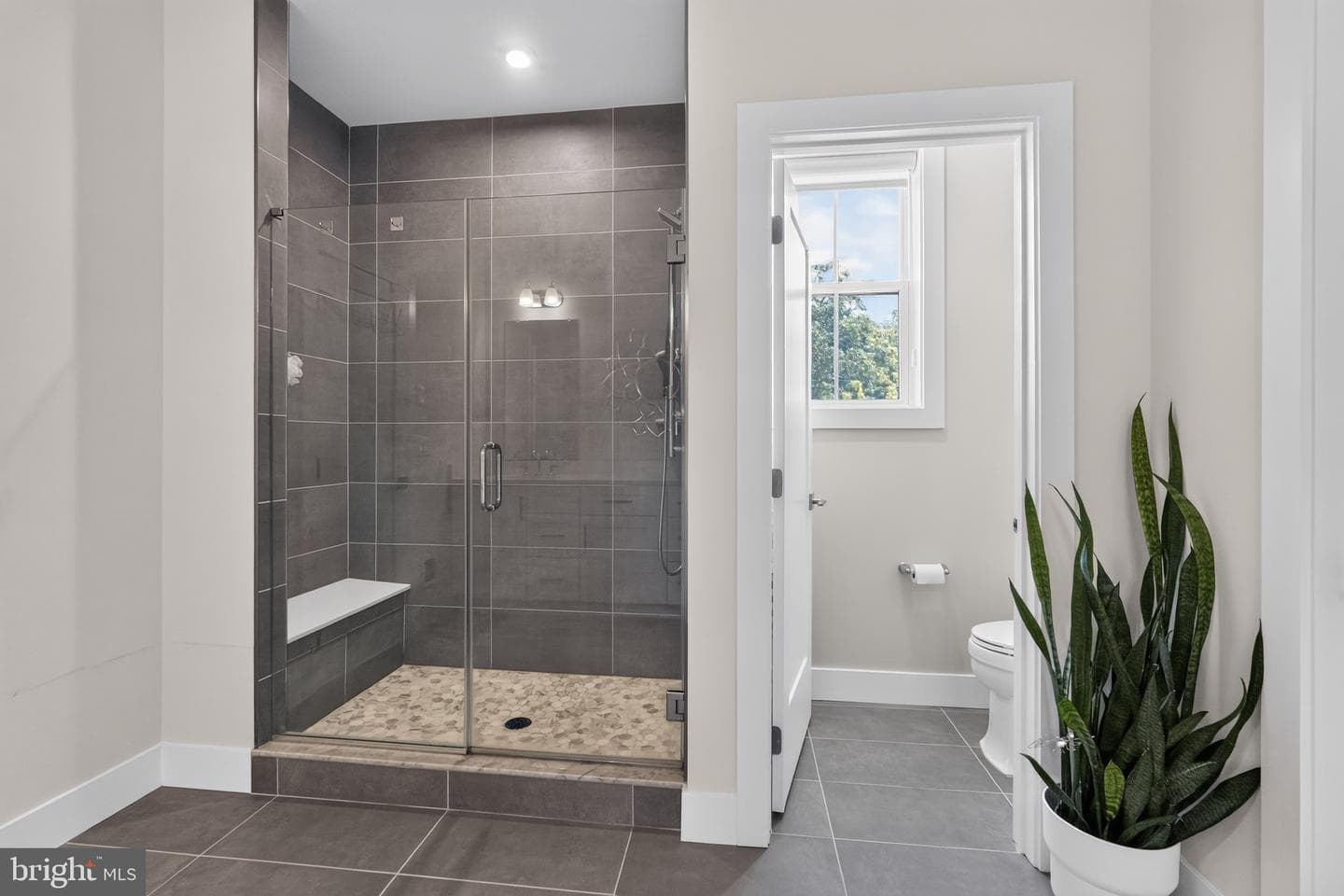 1100 Hewes Street photo 20