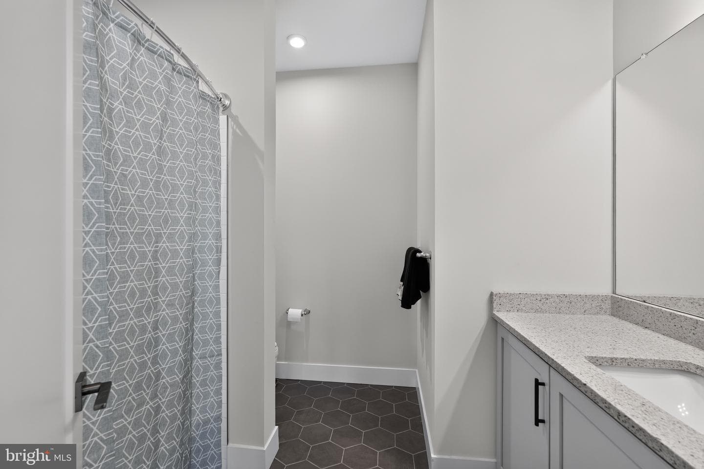 1100 Hewes Street photo 29