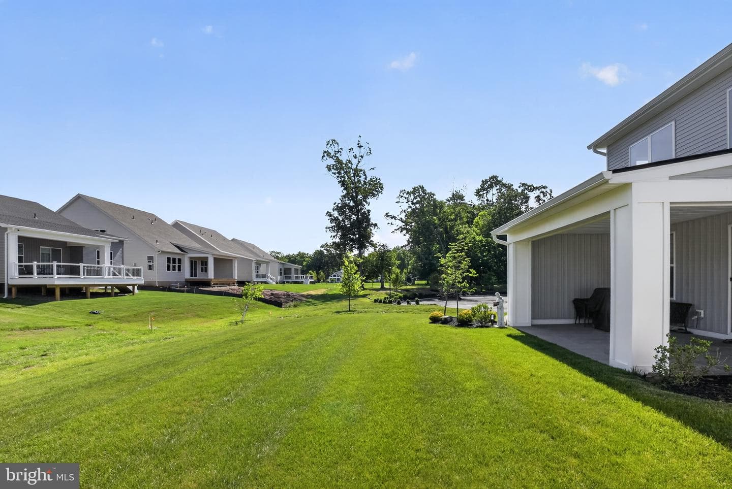 1100 Hewes Street photo 38
