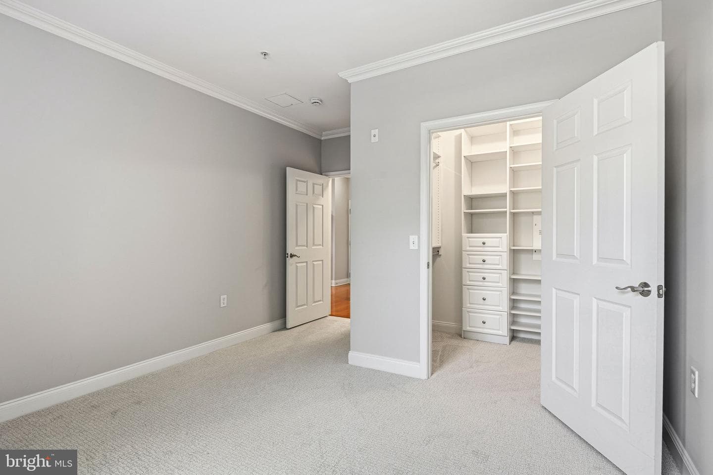 200 W Elm Street #1226 photo 21