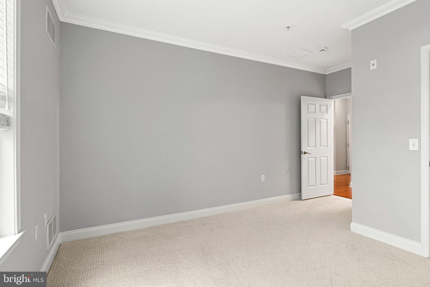 200 W Elm Street #1226 photo 22