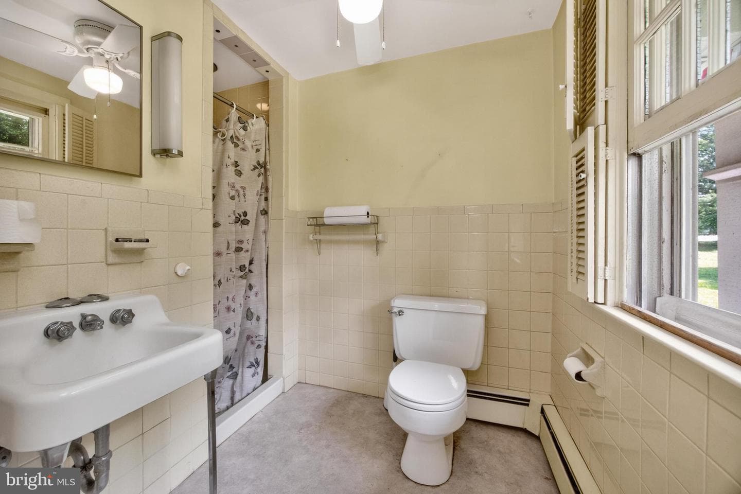 40 2nd Street photo 24