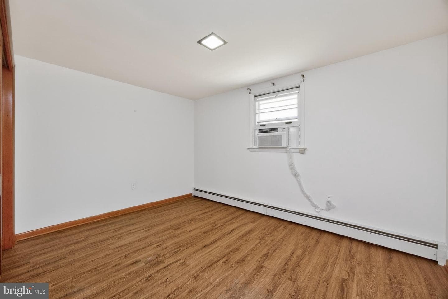 40 2nd Street photo 35