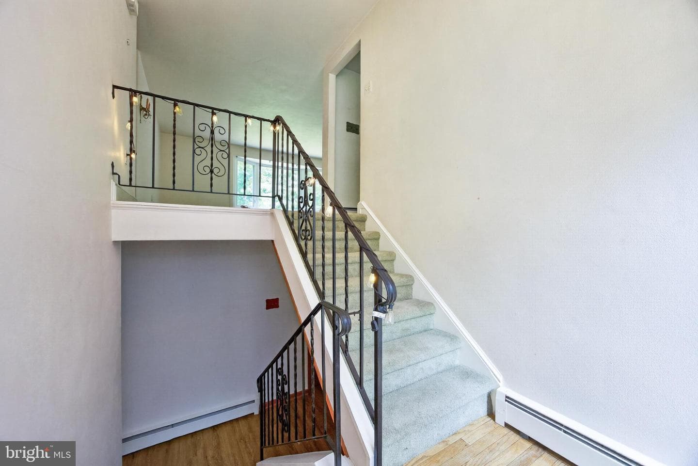 40 2nd Street photo 4