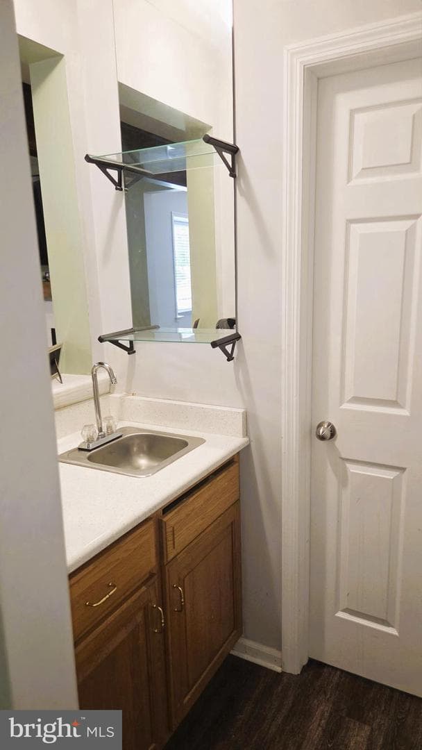 406 Bow Lane photo 89