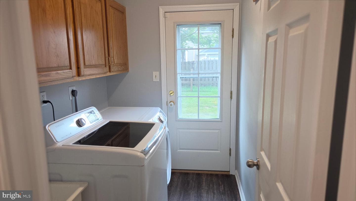 406 Bow Lane photo 91
