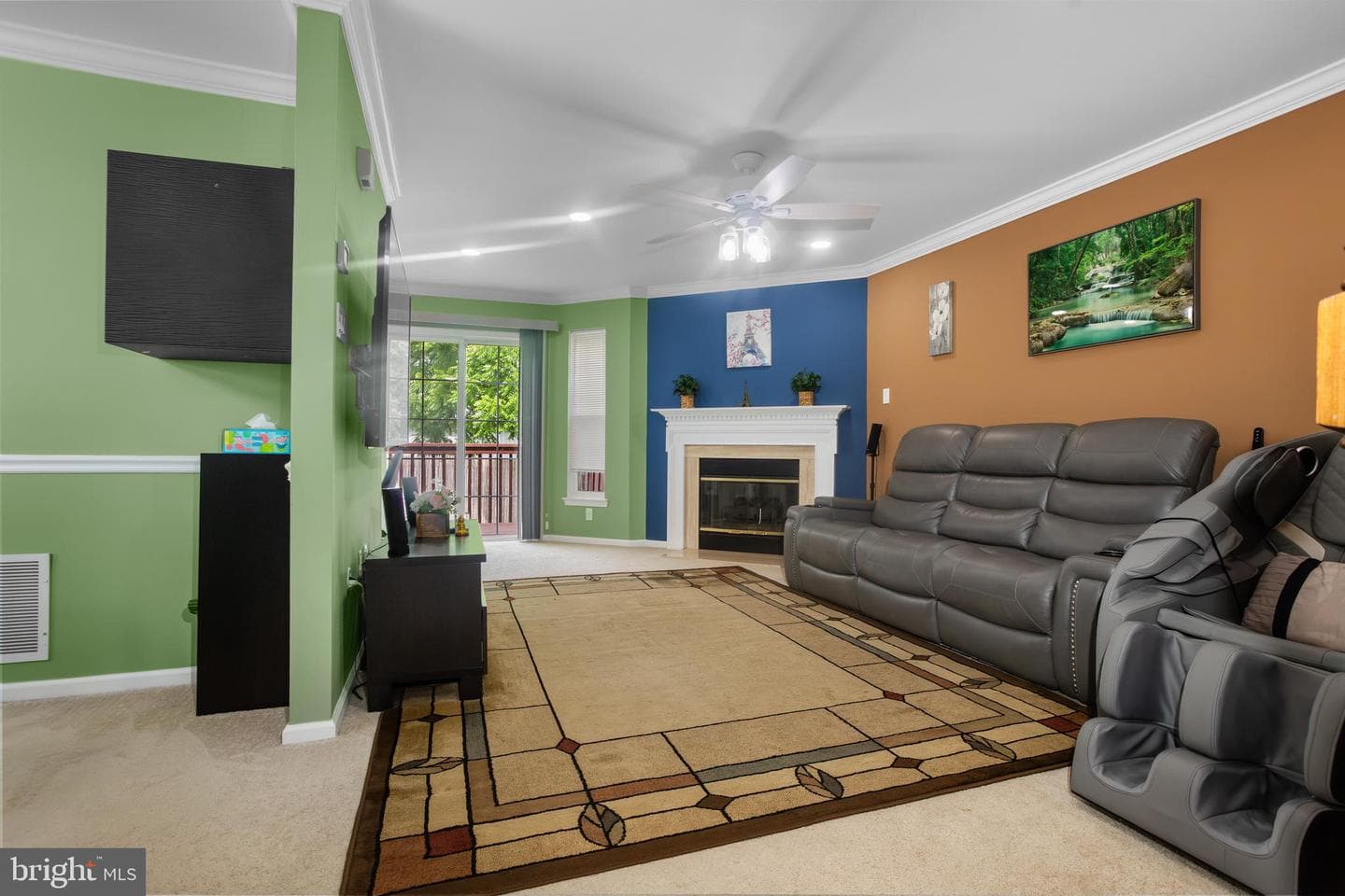 1030 Greenes Way Circle photo 13