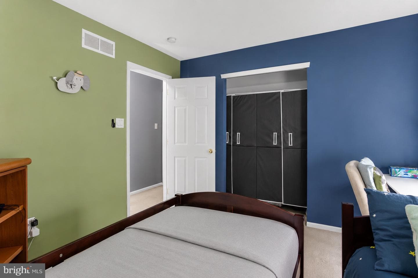 1030 Greenes Way Circle photo 31