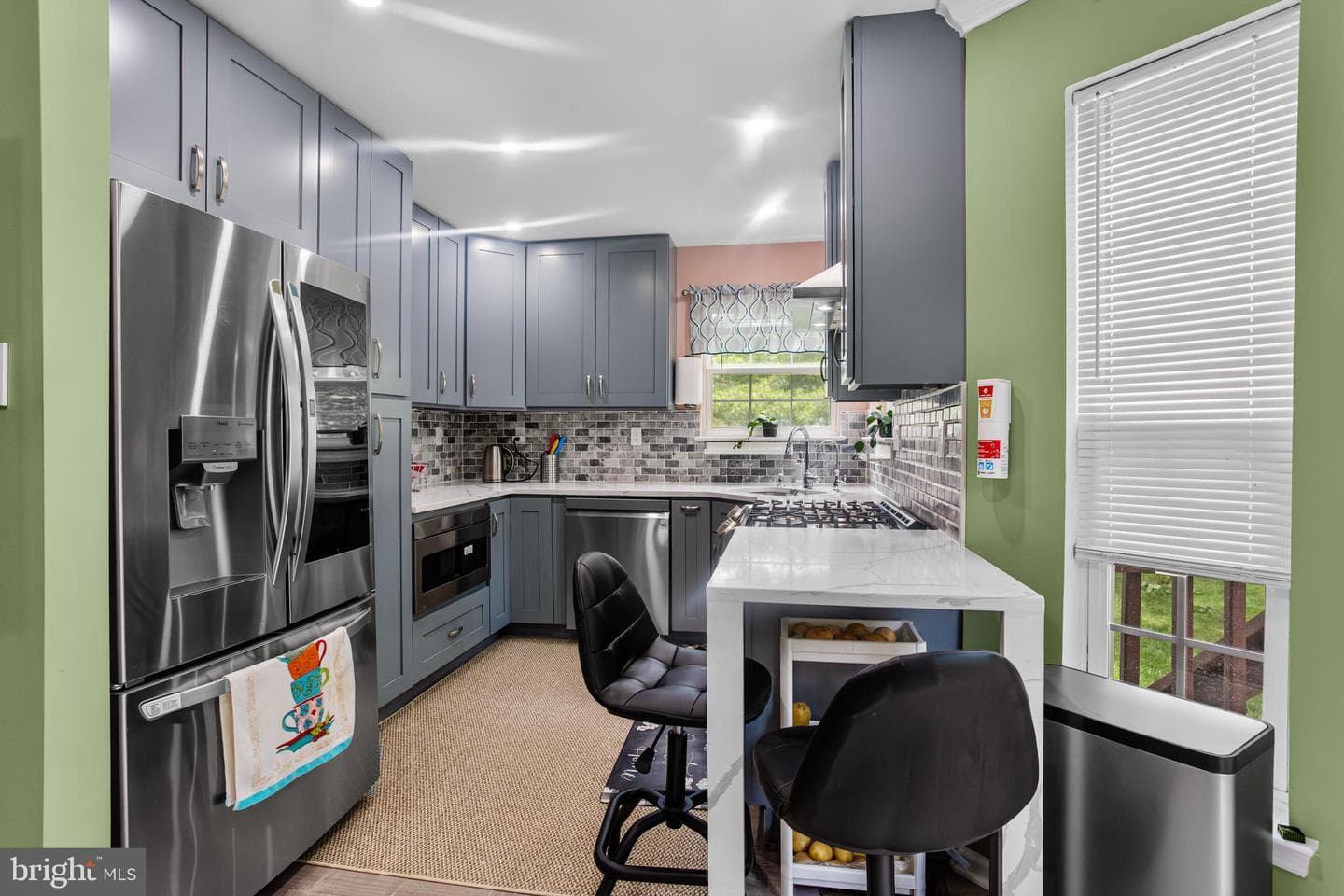 1030 Greenes Way Circle photo 8