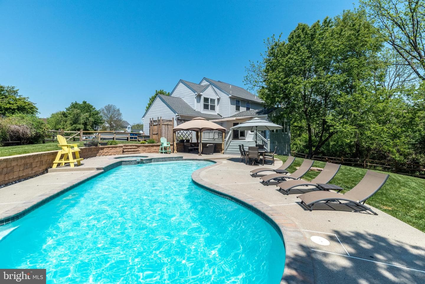 236 Longchamp Drive photo 57