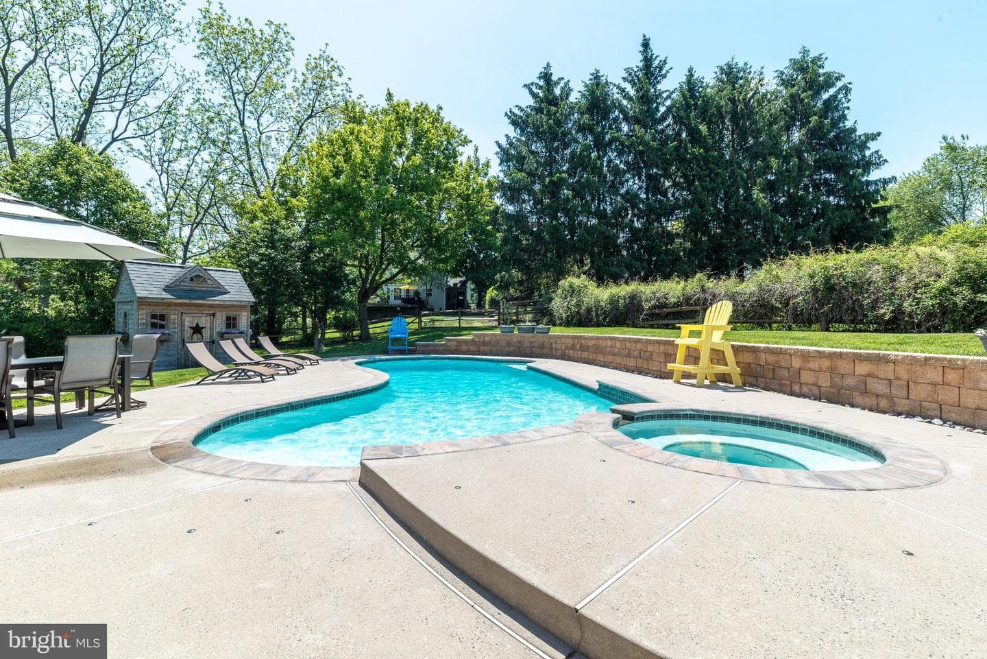 236 Longchamp Drive photo 58