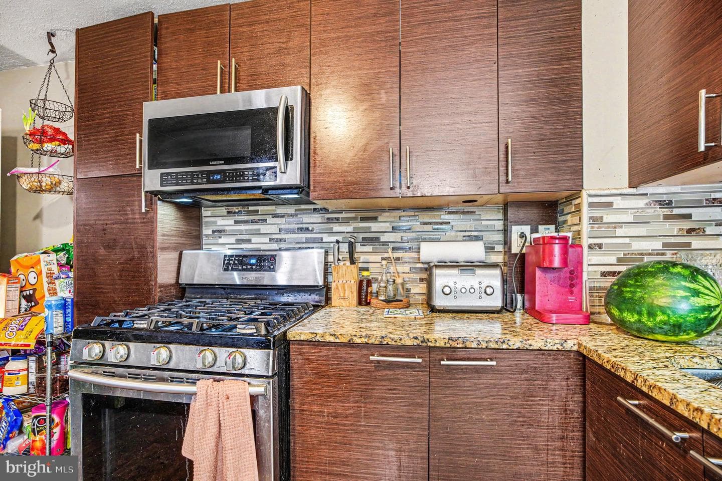 742 Haws Avenue photo 9
