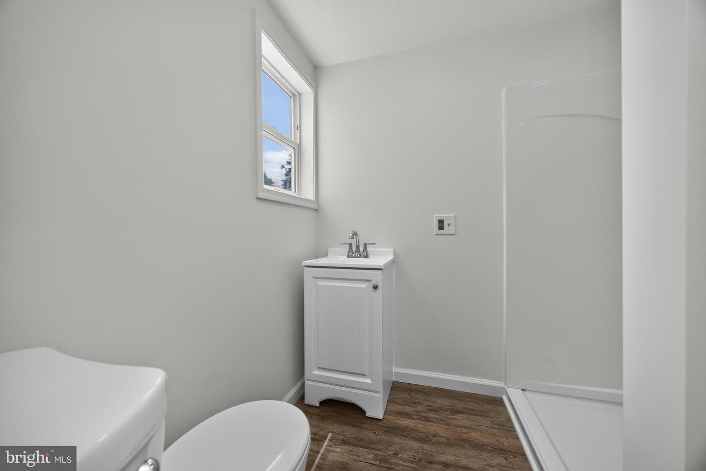 332 Walnut Street photo 10