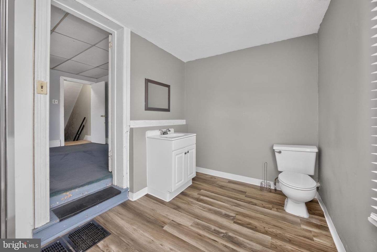 332 Walnut Street photo 16