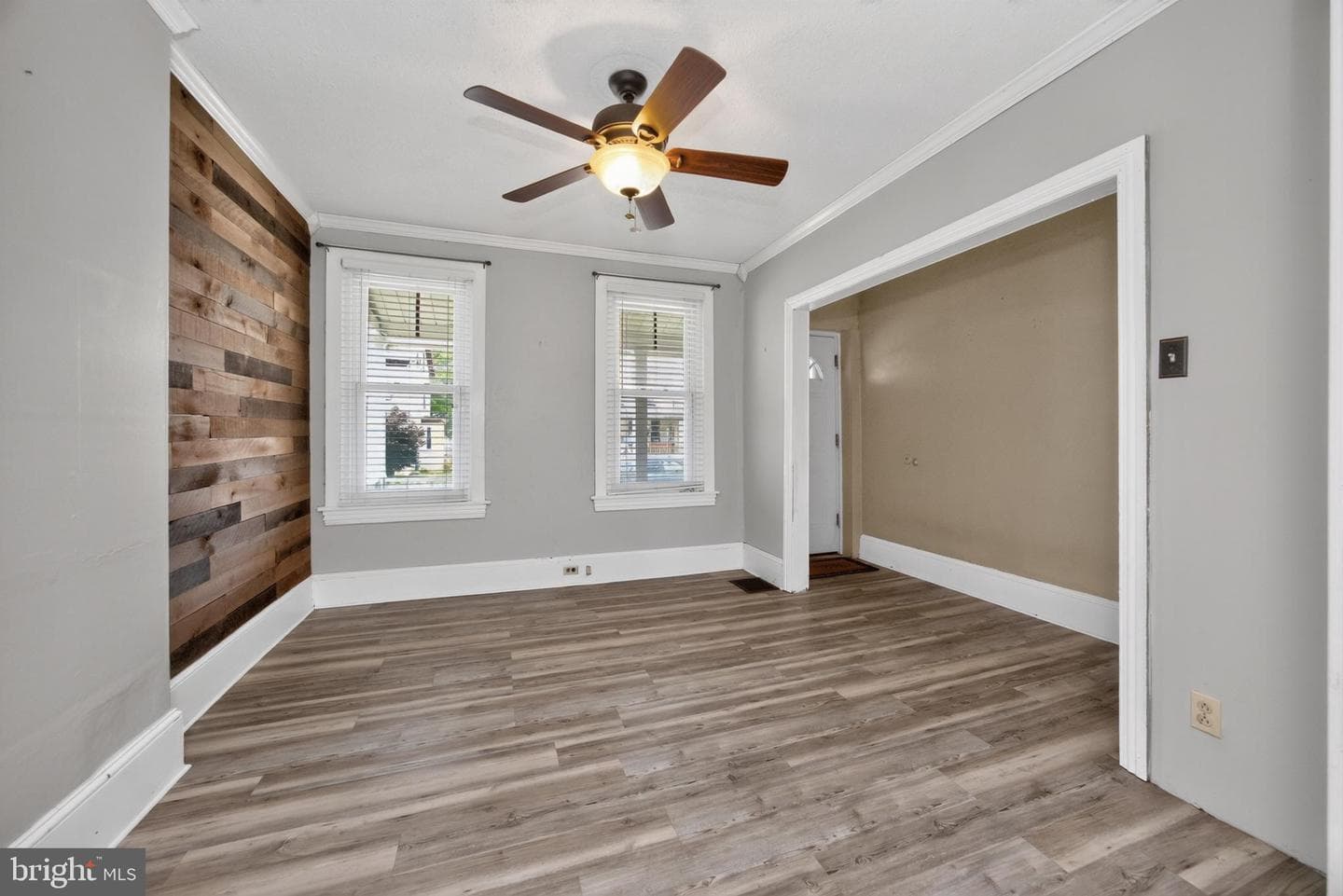 332 Walnut Street photo 4