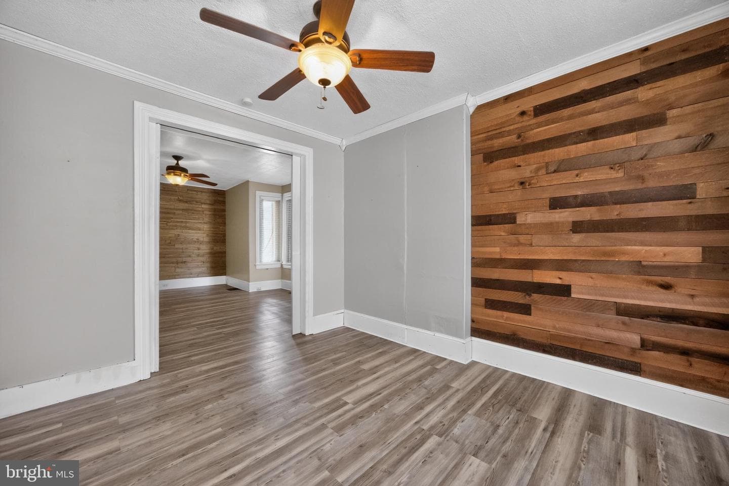 332 Walnut Street photo 5