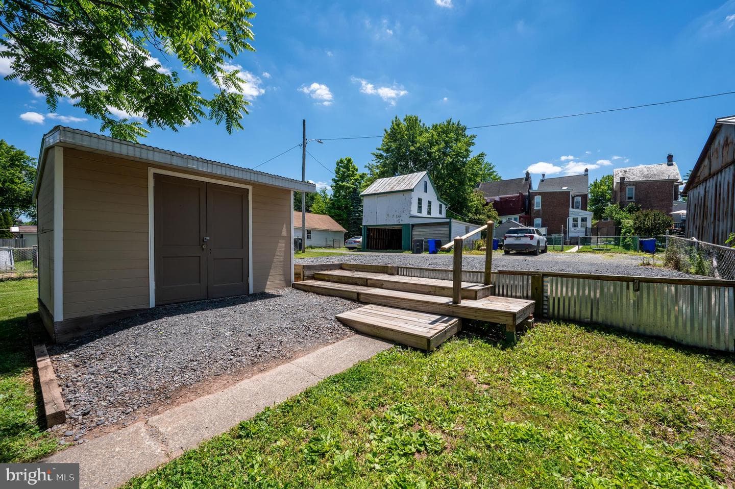 662 Spruce Street photo 10